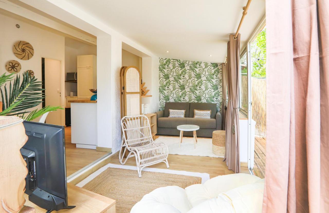 * Casa Faustine *, Grande Terrasse, Piscines Apartment Gassin Exterior photo